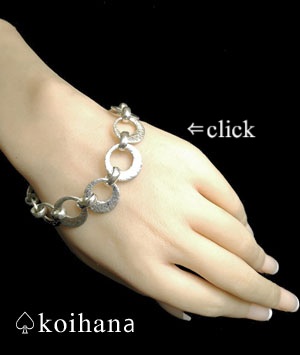 シックなデザインシルバーブレスレット